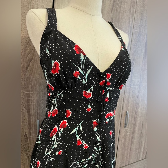 FREE PEOPLE Cute Black & Red Floral Dress w/ peephole twisted back. - Picture 3 of 12
